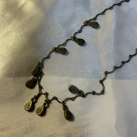 Exquisite faceted red rhinestones on copper setting- vintage! - Picture 8 of 9